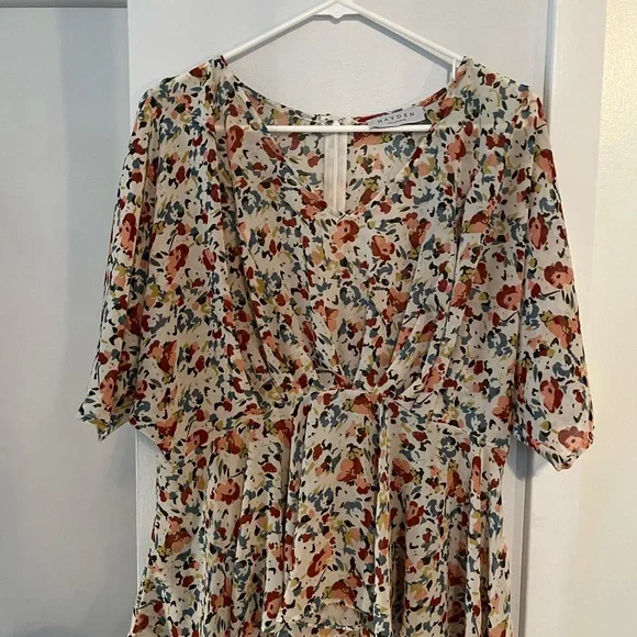 Hayden med/large Floral Print Peplum Top - Picture 3 of 12